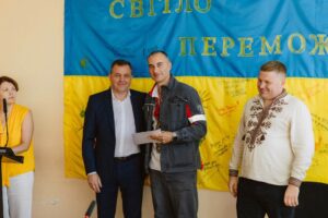 Сергій Ісаченко вручив нагороди працівникам компанії з нагоди Дня Незалежності України